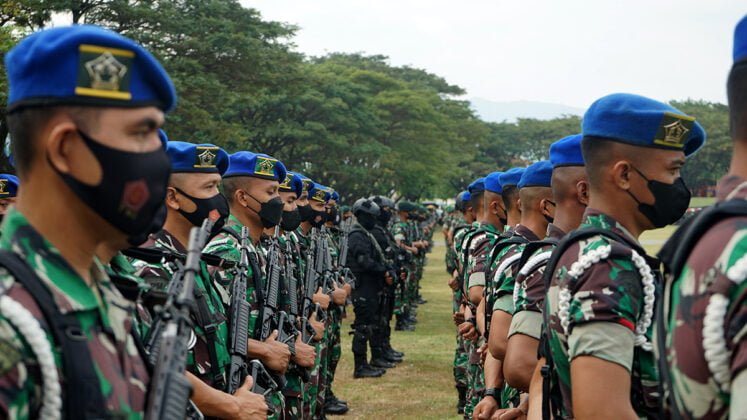 [Foto]: Pangdam Im Tinjau Pameran Alutsista Di Blang Padang