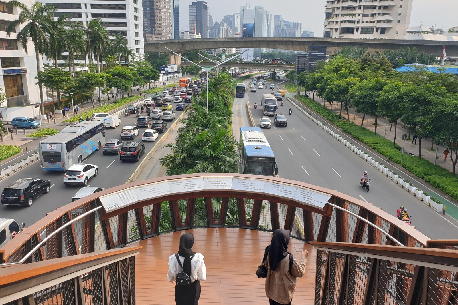 Jembatan Phinisi