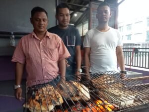 Berburu Menu Berbuka, Ada Tomyam Malaya Dan Ikan Bakar Di Hrd Coffee 