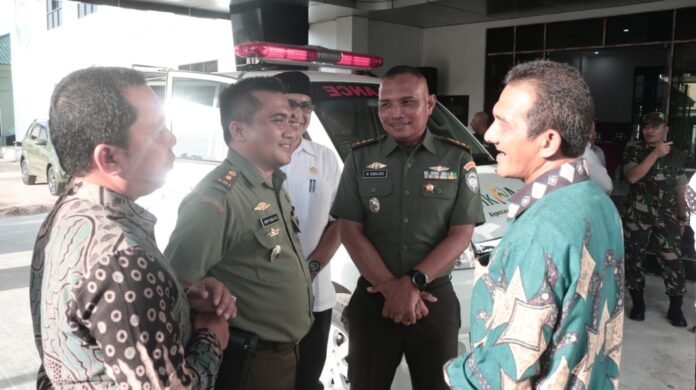 RS Kesrem Lhokseumawe Terima Bantuan Satu Unit Ambulans Dari Bank Aceh