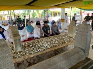 Dandim 0103/Aceh Utara Zikir Dan Doa Bersama Anak Yatim Di Makam Malikussaleh