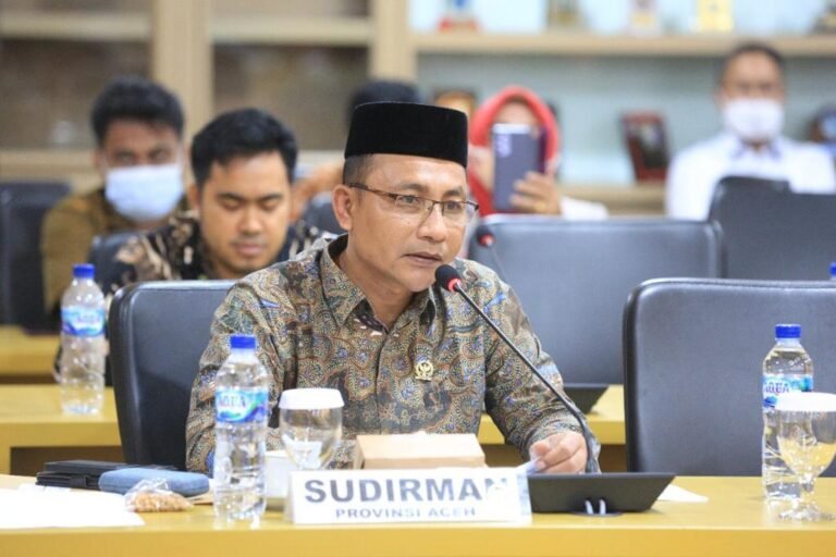 Daftar DPD Pakai Sepeda Ontel, Sinyal Haji Uma Ogah Jadi Kandidat Kepala Daerah Aceh?