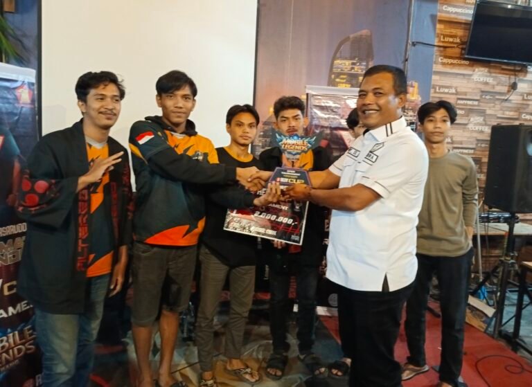 Ready Cup Mobile Legend, Sui E-Sport Raih Juara I