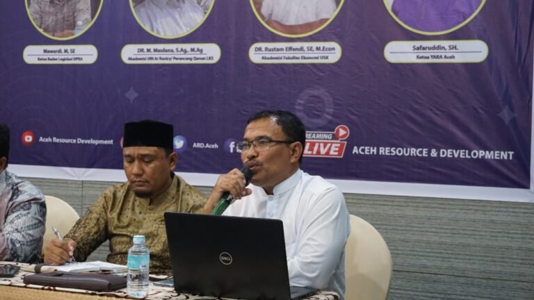 Akdemisi UIN Ar-Raniry Sebut tidak Ada Keharusan Bank Konvensional Keluar dari Aceh