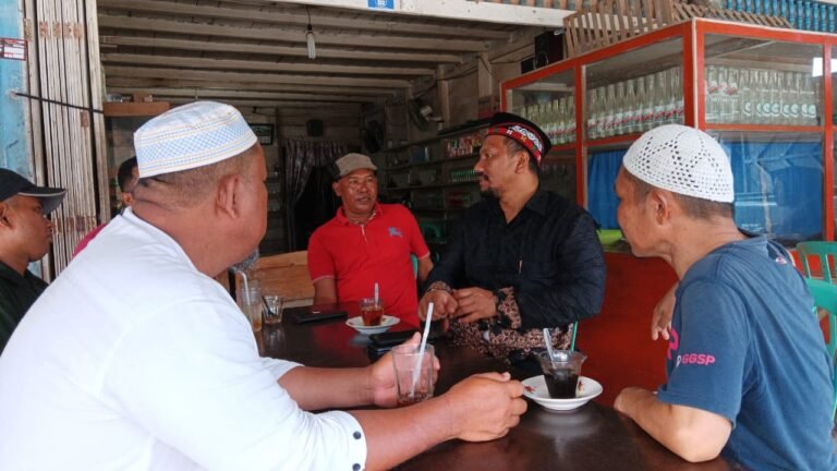 Warga Nalon Curhat Soal Saluran Air ‘Asal-asalan’ Penyebab Banjir ke Syech Fadhil