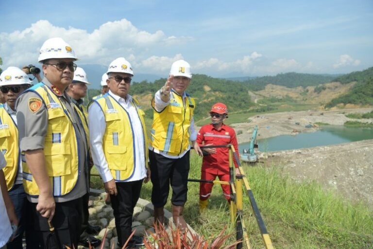 Pj Gubernur Tinjau Pembangunan Bendungan Keureuto Aceh Utara